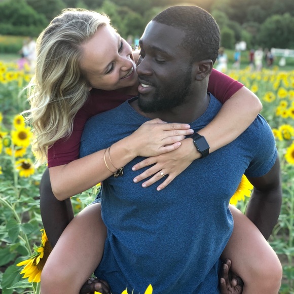 Meet your Poshers, The Amoah’s! - Picture 2 of 4